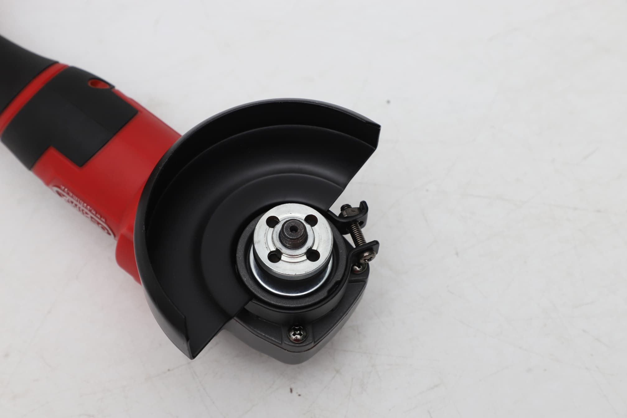 Máy mài pin Oshima MMP21V sử dụng pin Li-ion Mô tơ không chổi than
